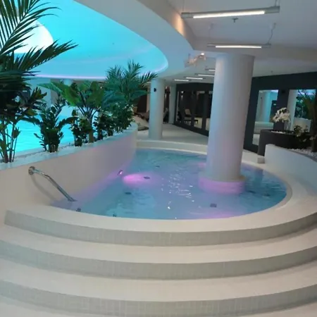 Hanza Tower Ajp Jaccuzi * שצ'צ'ין
